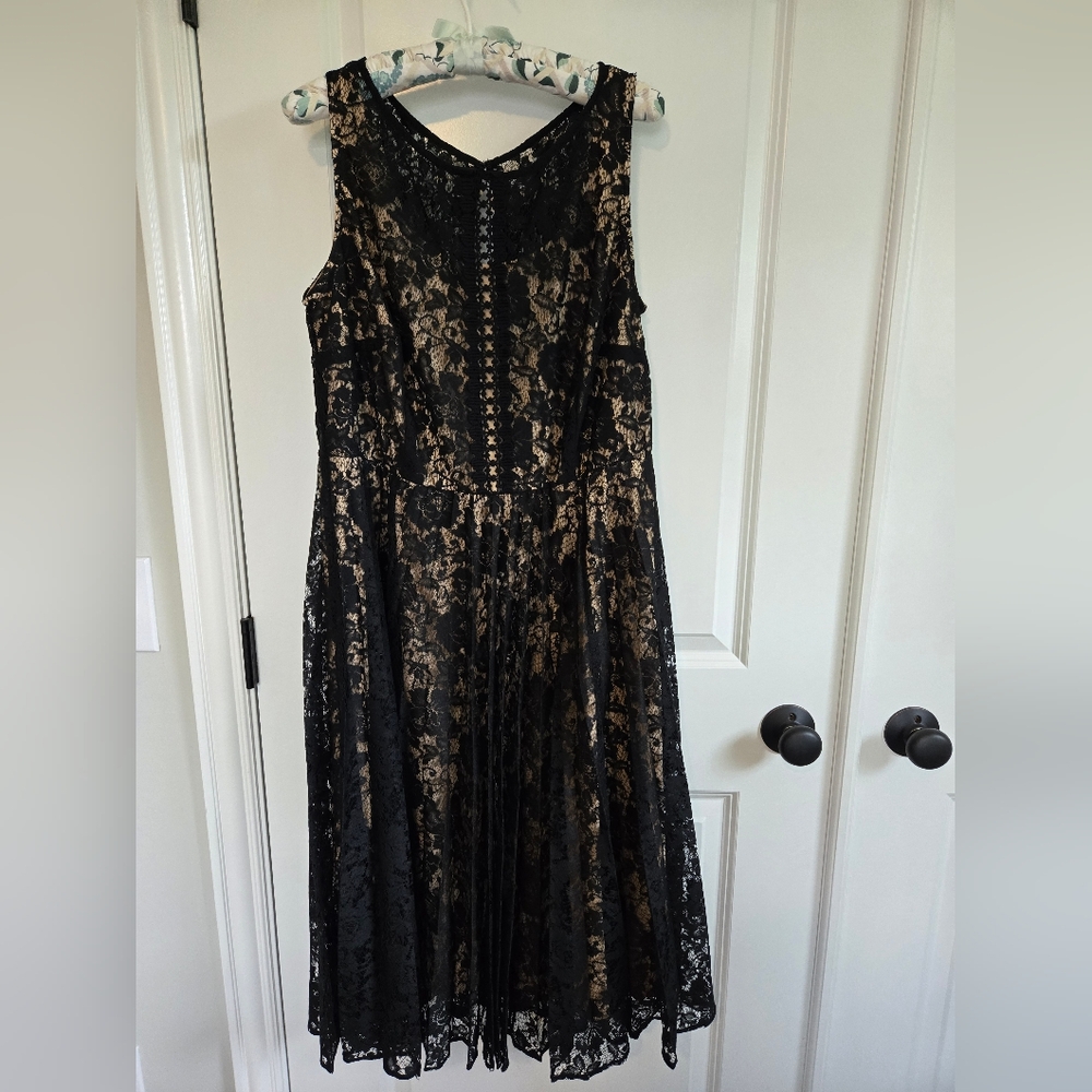Elegant Lane Bryant Black Lace Sleeveless Dress Size 14W